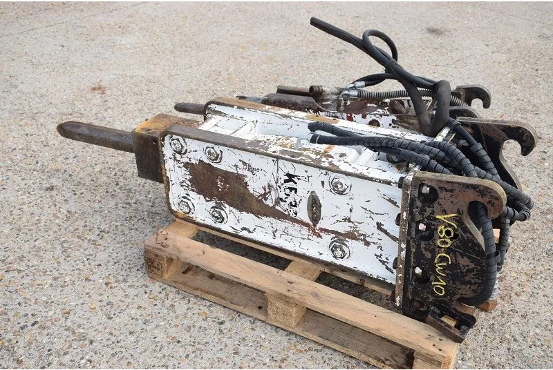 Komac CW10 Komac Hammer CW10 -stock id V80 - Навесное оборудование для Строительной техники: фото 2 Komac CW10 Komac Hammer CW10 -stock id V80 - Навесное оборудование для Строительной техники: фото 2