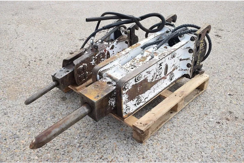 Komac CW10 Komac Hammer CW10 -stock id V80 - Навесное оборудование для Строительной техники: фото 1 Komac CW10 Komac Hammer CW10 -stock id V80 - Навесное оборудование для Строительной техники: фото 1