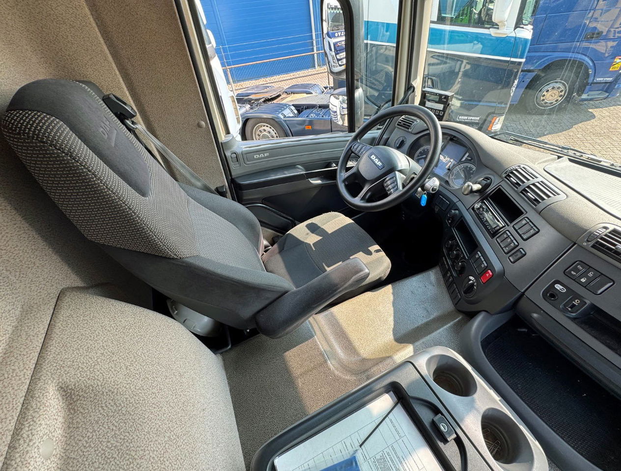 Рефрижератор DAF CF 250 Carrier Supra 1150 Multi Temp 561.000 KM Tail Lift NL Truck: фото 9