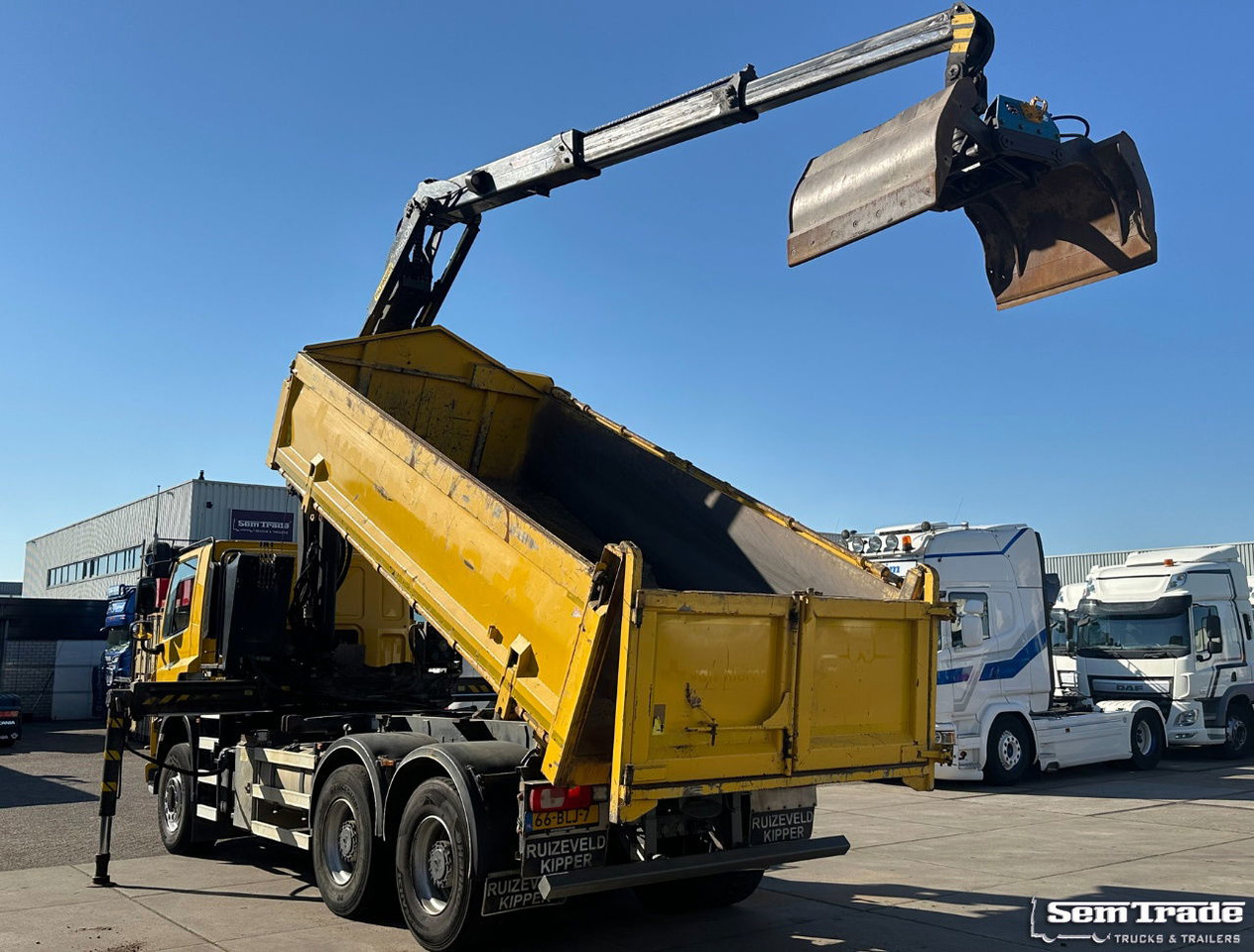 DAF CF 410 FAT 6X4 188.000 KM Palfinger 17 TON/Meter Kraan 2 Zijdige Ruizeveld K - Автоманипулятор: фото 2 DAF CF 410 FAT 6X4 188.000 KM Palfinger 17 TON/Meter Kraan 2 Zijdige Ruizeveld K - Автоманипулятор: фото 2
