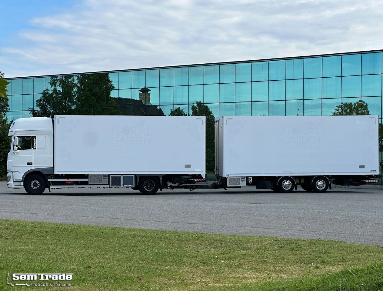 DAF XF 460 SSC Only 636.000 KM Tail Lift Cooling TOP Condition Holland-Combi - Рефрижератор: фото 2 DAF XF 460 SSC Only 636.000 KM Tail Lift Cooling TOP Condition Holland-Combi - Рефрижератор: фото 2