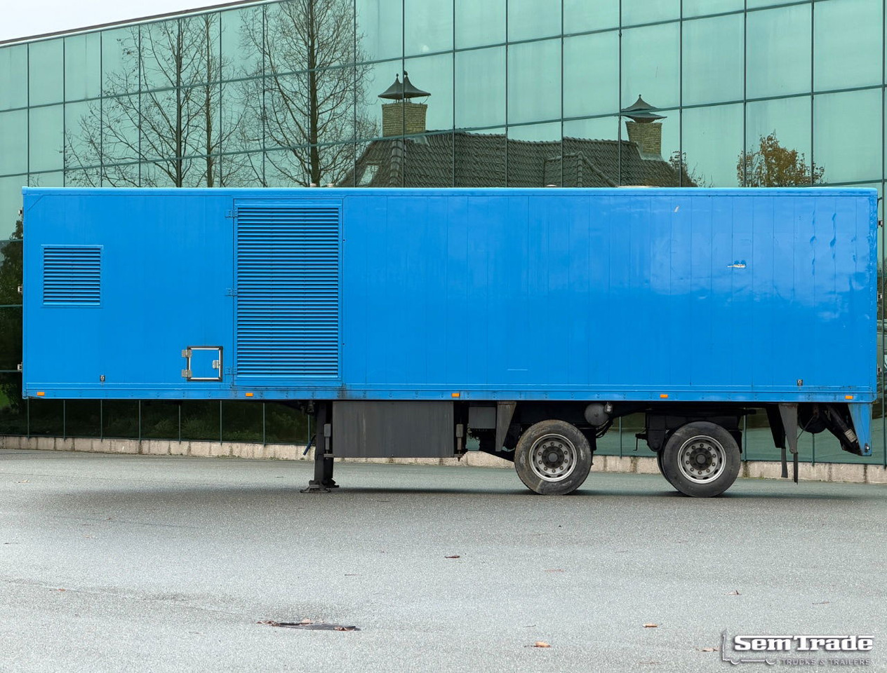 Floor FLO-12-202 Steering Axle Drum Brakes Holland-Trailer - Полуприцеп-фургон: фото 2 Floor FLO-12-202 Steering Axle Drum Brakes Holland-Trailer - Полуприцеп-фургон: фото 2