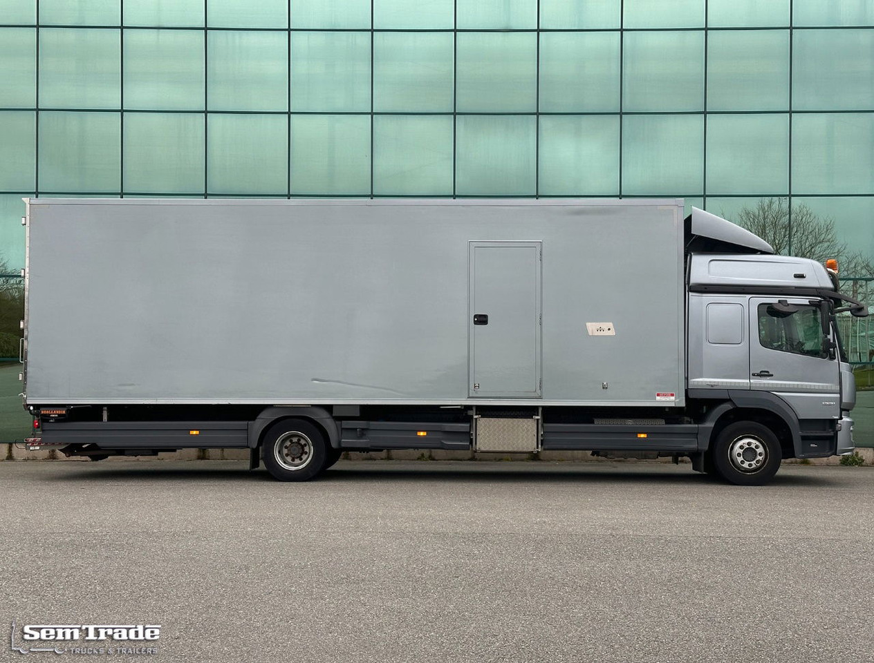 Mercedes-Benz Atego 1221 Euro 6 Isolated BOX + Heater Side Door Tail Lift 336.00 - Грузовик с закрытым кузовом: фото 5 Mercedes-Benz Atego 1221 Euro 6 Isolated BOX + Heater Side Door Tail Lift 336.00 - Грузовик с закрытым кузовом: фото 5