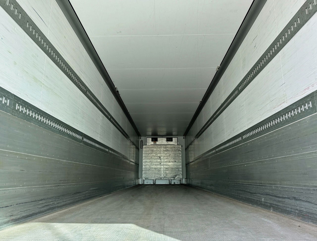 Полуприцеп-рефрижератор Schmitz Cargobull 3-AS Stuuras Carrier Vector 1550 Gegalvaniseerd Chassis Zeer Goede Banden TOP Staat NL Trailer: фото 10