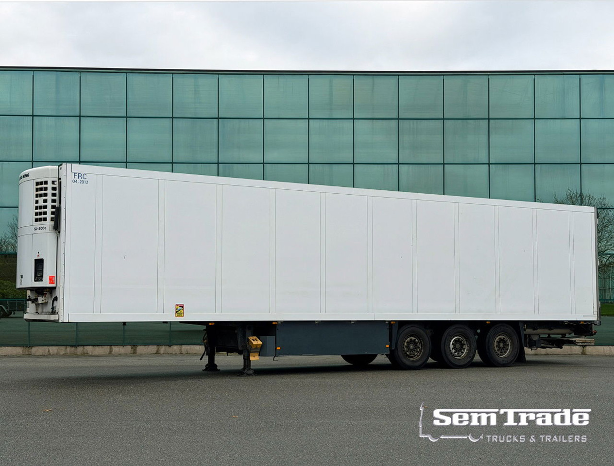 Schmitz Cargobull SKO24 Thermo King SL200e 265 CM High Flower Wide Disc Brakes Lift Axle NL Trailer - Полуприцеп-рефрижератор: фото 1 Schmitz Cargobull SKO24 Thermo King SL200e 265 CM High Flower Wide Disc Brakes Lift Axle NL Trailer - Полуприцеп-рефрижератор: фото 1