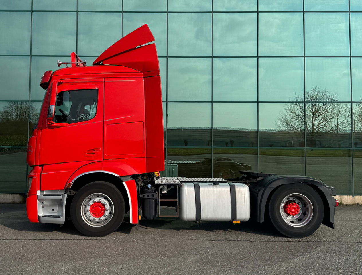 Mercedes-Benz Actros 1842 Full AIR Only 416.000 KM Euro 6 TOP Condition NL Truck - Тягач: фото 2 Mercedes-Benz Actros 1842 Full AIR Only 416.000 KM Euro 6 TOP Condition NL Truck - Тягач: фото 2