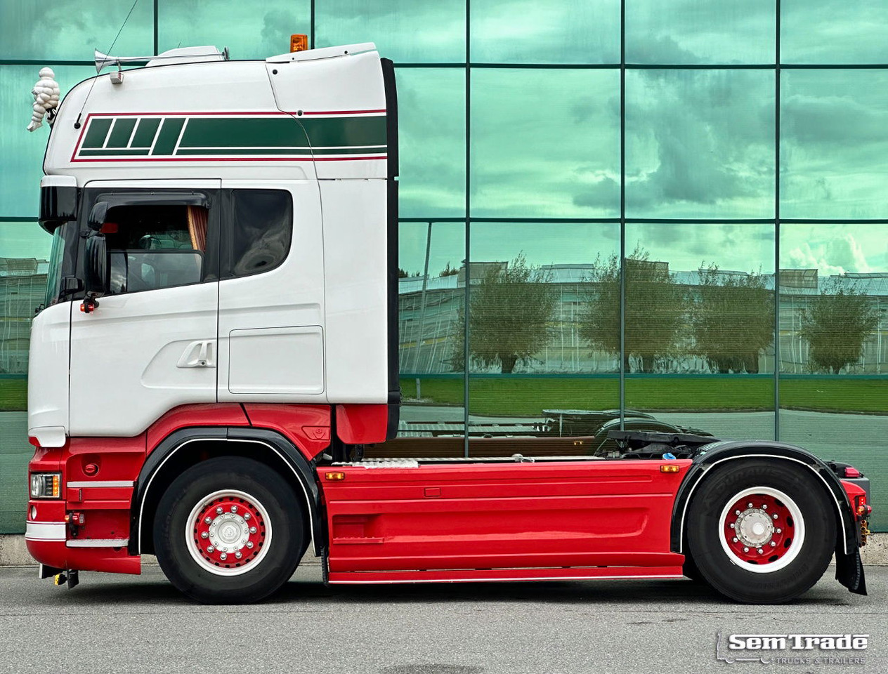 Scania R580 V8 Topline King OF THE Road Retarder Full AIR Special Interior 2X Tanks Super Condition - Тягач: фото 2 Scania R580 V8 Topline King OF THE Road Retarder Full AIR Special Interior 2X Tanks Super Condition - Тягач: фото 2