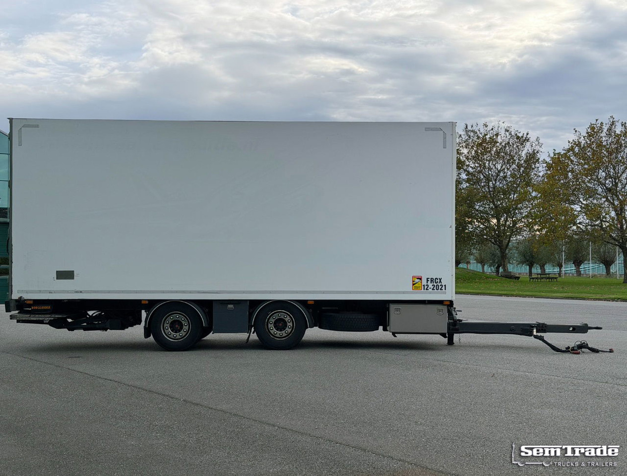 Van Weel VW 18000 VW EBO Isolated BOX TRS Cooling Tail Lift NL-Trailer - Изотермический прицеп: фото 5 Van Weel VW 18000 VW EBO Isolated BOX TRS Cooling Tail Lift NL-Trailer - Изотермический прицеп: фото 5