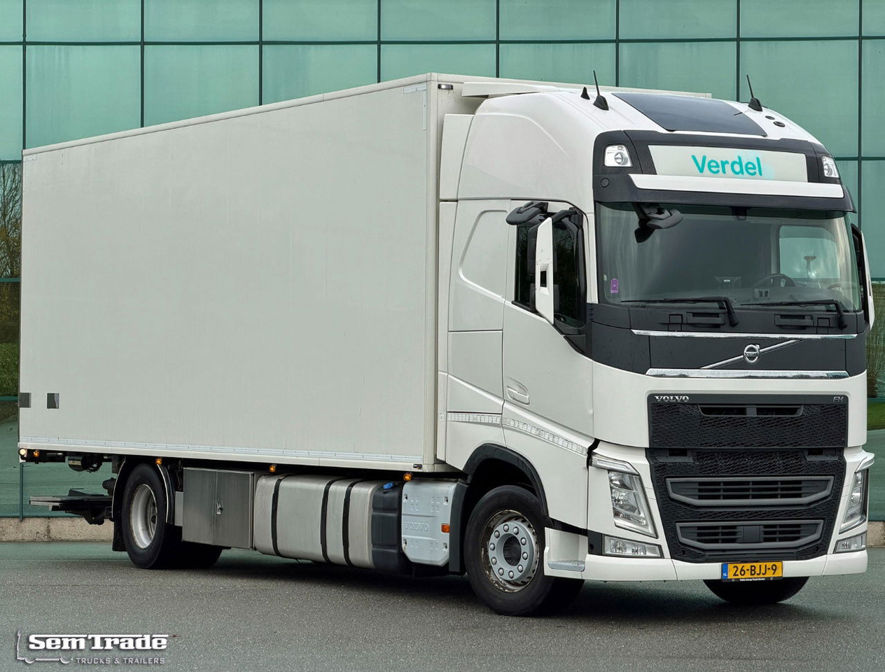 Рефрижератор Volvo FH 13.460 I-Park Cool Themo King UT-800 VAN Beurden BOX Tail Lift TOP Condition NL-Truck: фото 6 Рефрижератор Volvo FH 13.460 I-Park Cool Themo King UT-800 VAN Beurden BOX Tail Lift TOP Condition NL-Truck: фото 6