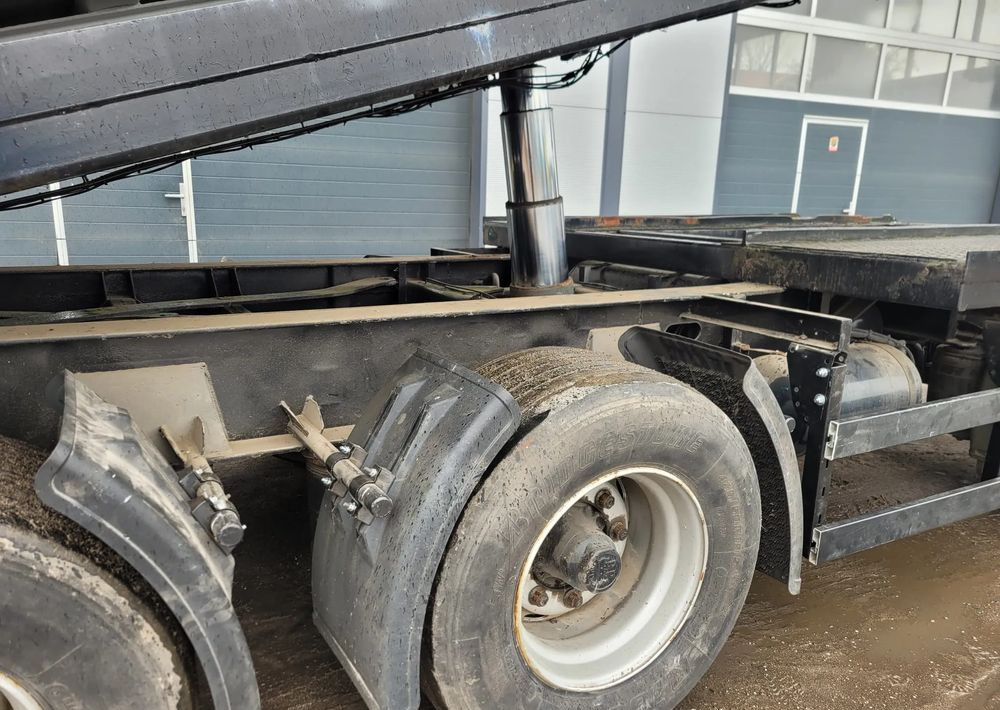 Krone Przyczepa wywrotka 3 osie wywrot - Самосвальный прицеп: фото 2 Krone Przyczepa wywrotka 3 osie wywrot - Самосвальный прицеп: фото 2