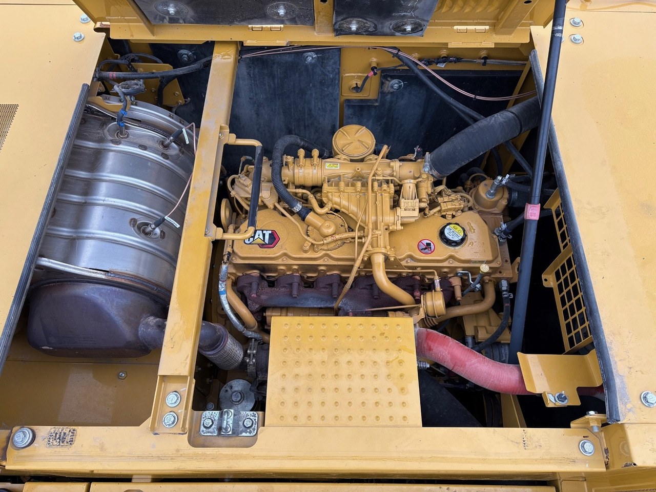 Гусеничный экскаватор CATERPILLAR 336 Next Gen: фото 9 Гусеничный экскаватор CATERPILLAR 336 Next Gen: фото 9