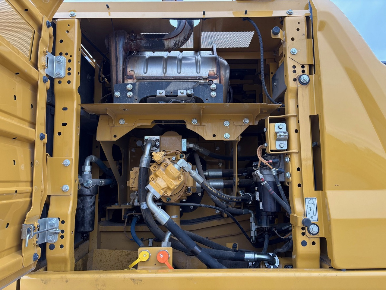 Гусеничный экскаватор CATERPILLAR 336 Next Gen: фото 10 Гусеничный экскаватор CATERPILLAR 336 Next Gen: фото 10