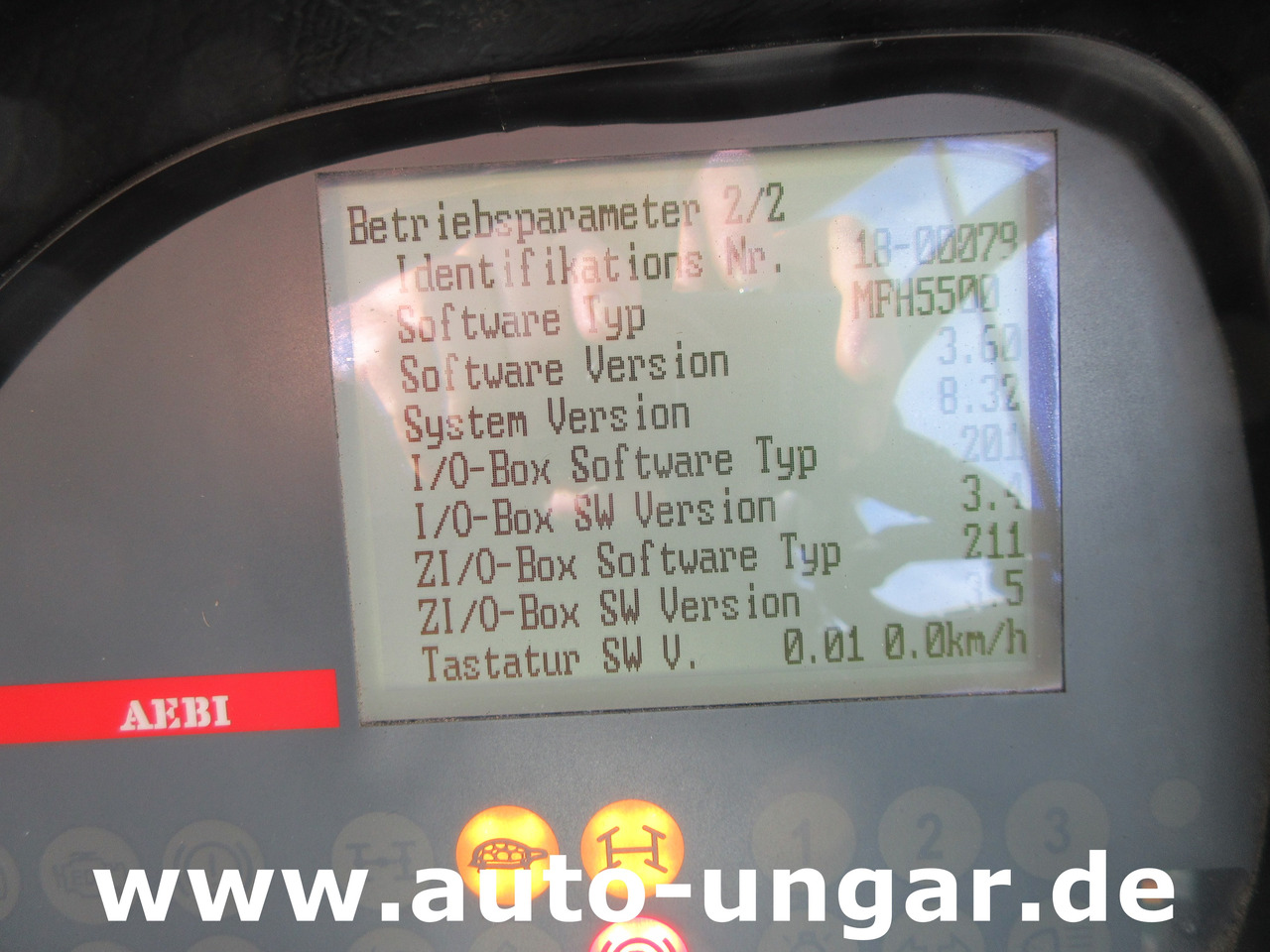 Подметально-уборочная машина Aebi MFH 5500 Baujahr 2014 Euro 5 Kehrmaschine mit zusätzlichem Schwemmbalken: фото 22