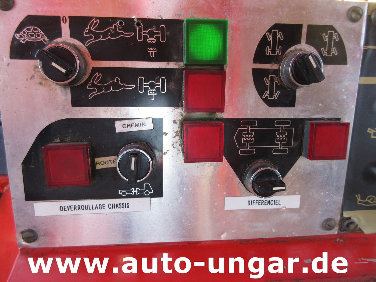 Пожарная машина BRIMONT PM ETR Feuerwehr 4x4x4 AHK verwindbarer Rahmen Off-Road Winde Kriechgang: фото 22