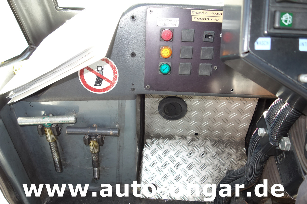 Аэродромный тягач GOLDHOFER AST-1 A500 Baujahr 1999 Push-Back towbarless Pushback Liebherr used GSE: фото 31