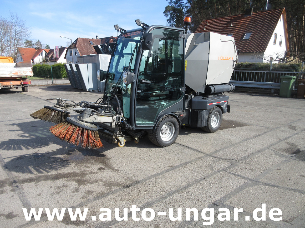 Holder X45 Kubota Diesel Motor Baujahr 2019 Allrad Kehrmaschine Geräteträger - Коммунальный трактор: фото 2 Holder X45 Kubota Diesel Motor Baujahr 2019 Allrad Kehrmaschine Geräteträger - Коммунальный трактор: фото 2