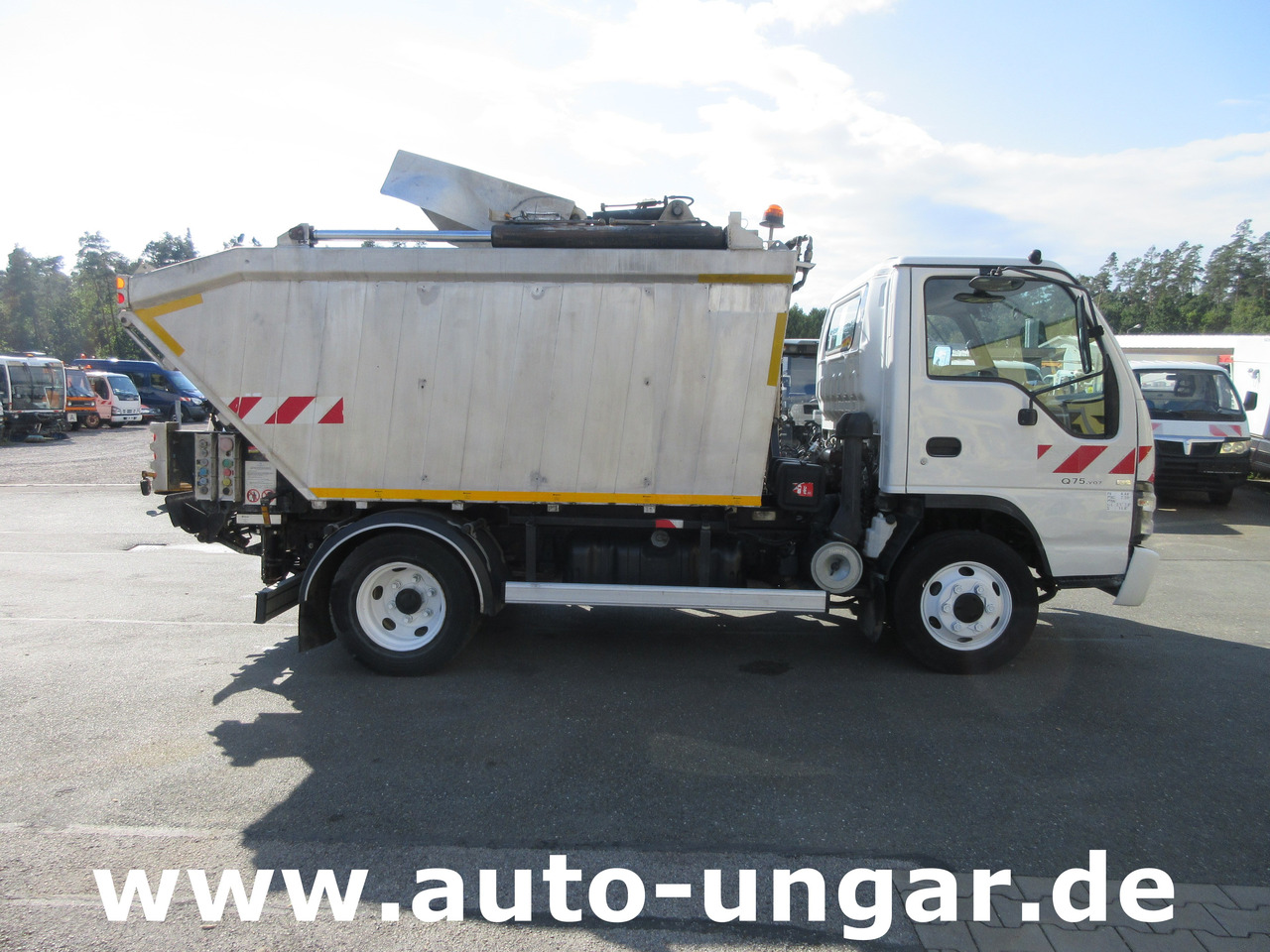 ISUZU NQR smoother NPR 75 Q75.Y07 Faun Müllwagen Euro 4 Kipper Lifter Presse - Мусоровоз: фото 4 ISUZU NQR smoother NPR 75 Q75.Y07 Faun Müllwagen Euro 4 Kipper Lifter Presse - Мусоровоз: фото 4