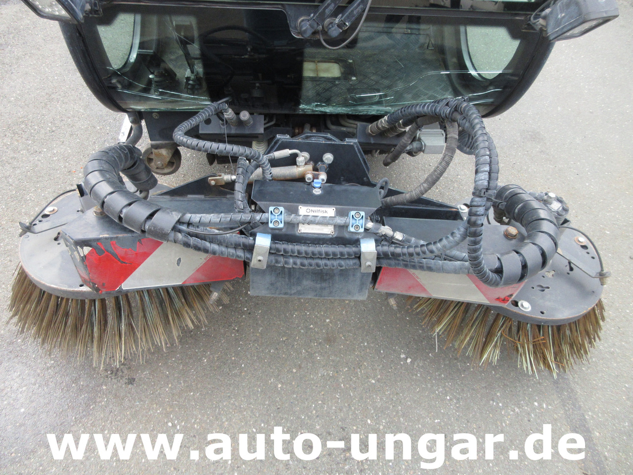 Nilfisk CR3500 CityRanger Schmidt Flexigo Multigo 4x4 Kehrmaschine Geräteträger - Подметально-уборочная машина: фото 3 Nilfisk CR3500 CityRanger Schmidt Flexigo Multigo 4x4 Kehrmaschine Geräteträger - Подметально-уборочная машина: фото 3