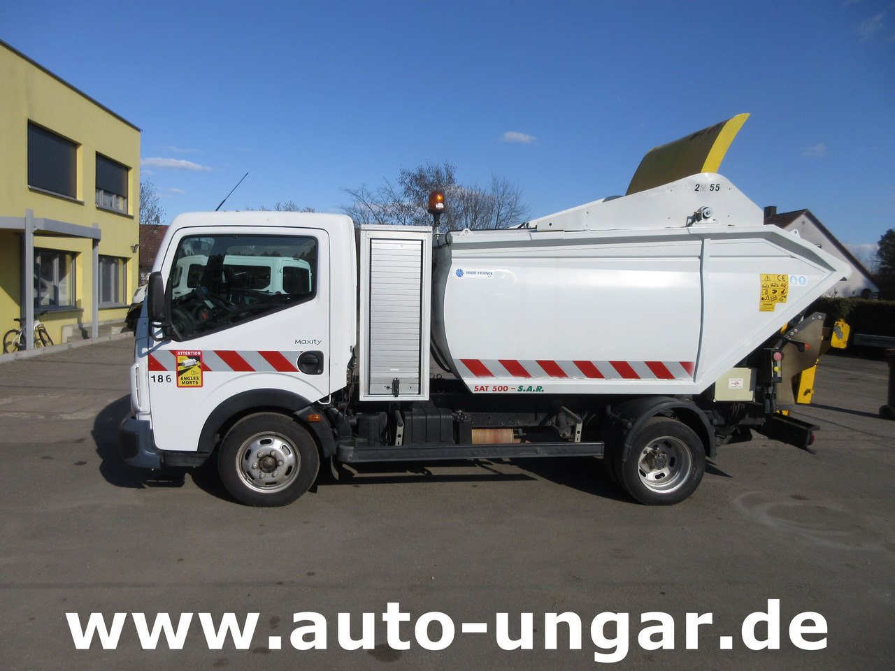 Renault Maxity 130 Müllwagen IRIDE SAT 500 Bj. 2010 4.500kg Presse Schüttung Kipper - Мусоровоз: фото 2 Renault Maxity 130 Müllwagen IRIDE SAT 500 Bj. 2010 4.500kg Presse Schüttung Kipper - Мусоровоз: фото 2