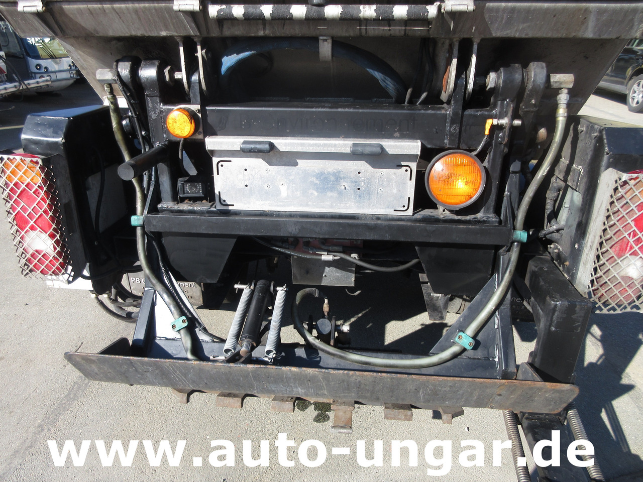 Renault Maxity 140 Müllwagen 3.500kg Lifter Presse Kipper Trittbrett Euro 5 - Мусоровоз: фото 5 Renault Maxity 140 Müllwagen 3.500kg Lifter Presse Kipper Trittbrett Euro 5 - Мусоровоз: фото 5