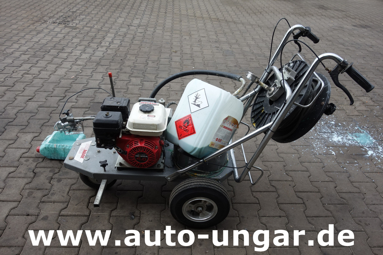 Titan Promark 690 Graco LineLazer Airless Roadmarking Machine Markiermaschine - Асфальтоукладочная техника: фото 2 Titan Promark 690 Graco LineLazer Airless Roadmarking Machine Markiermaschine - Асфальтоукладочная техника: фото 2