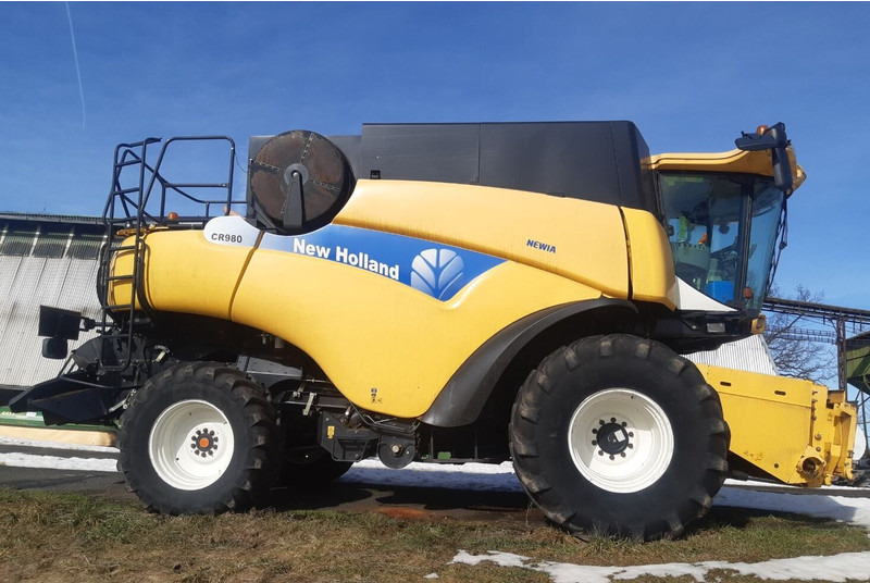 Зерноуборочный комбайн для транспортировки пищевых продуктов New Holland CR 980 (351) +BISO: VX 750 Crop Ranger +CX100: фото 13