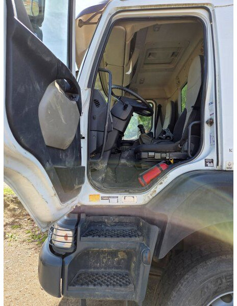 Renault Kerax 370 dxi в лизинг Renault Kerax 370 dxi: фото 10 Renault Kerax 370 dxi в лизинг Renault Kerax 370 dxi: фото 10