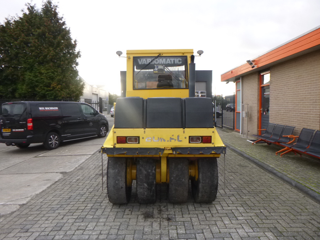 BOMAG BW151AC-2 - Комбинированный каток: фото 4 BOMAG BW151AC-2 - Комбинированный каток: фото 4