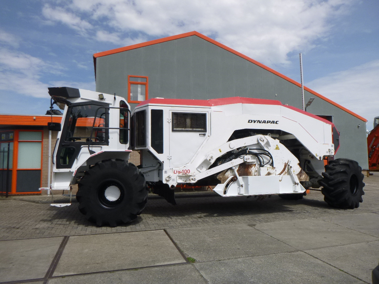 DYNAPAC DS400(RABAUD ROTOSTAB 525) - Стабилизатор грунта: фото 4 DYNAPAC DS400(RABAUD ROTOSTAB 525) - Стабилизатор грунта: фото 4