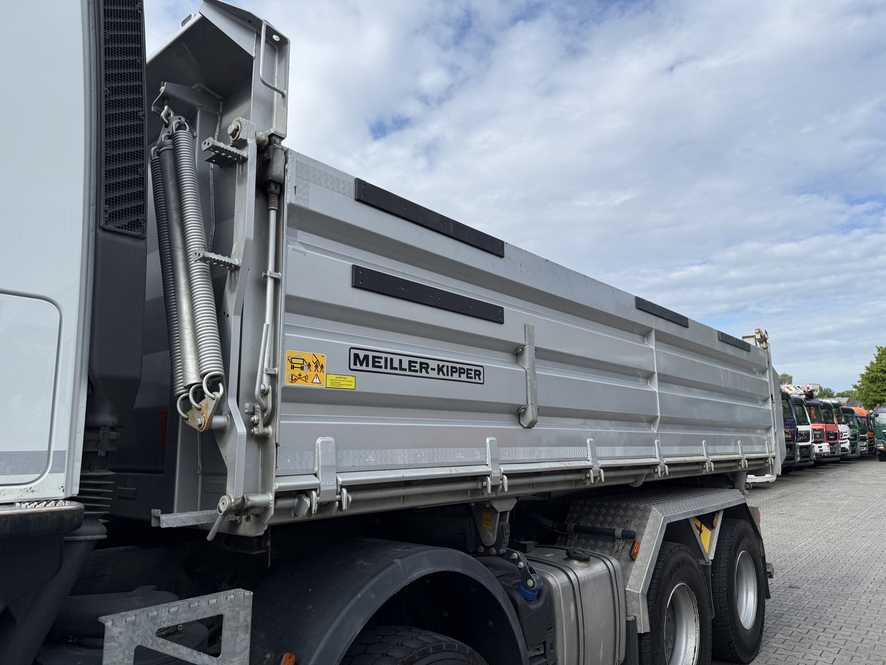 Самосвал Iveco T-Way 510 / AT410T51 8X4 Meiller: фото 15 Самосвал Iveco T-Way 510 / AT410T51 8X4 Meiller: фото 15