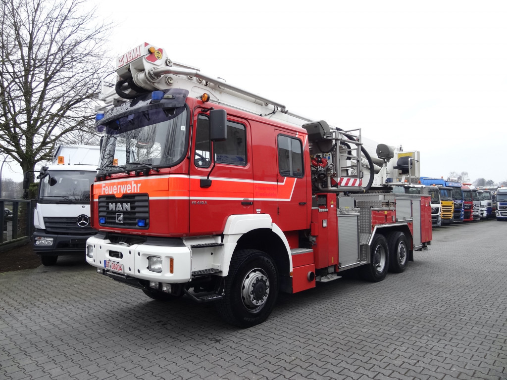 MAN FE 410 6X6 Feuerwehr Vema Lift 32 Meter - Грузовик с подъемником: фото 1 MAN FE 410 6X6 Feuerwehr Vema Lift 32 Meter - Грузовик с подъемником: фото 1