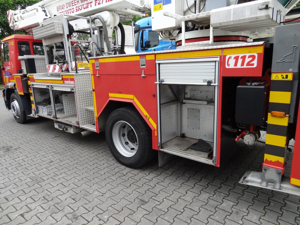 MAN L2000 18.284 Feuerwehr Bronto Skylift 27 Meter - Грузовик с подъемником: фото 4 MAN L2000 18.284 Feuerwehr Bronto Skylift 27 Meter - Грузовик с подъемником: фото 4