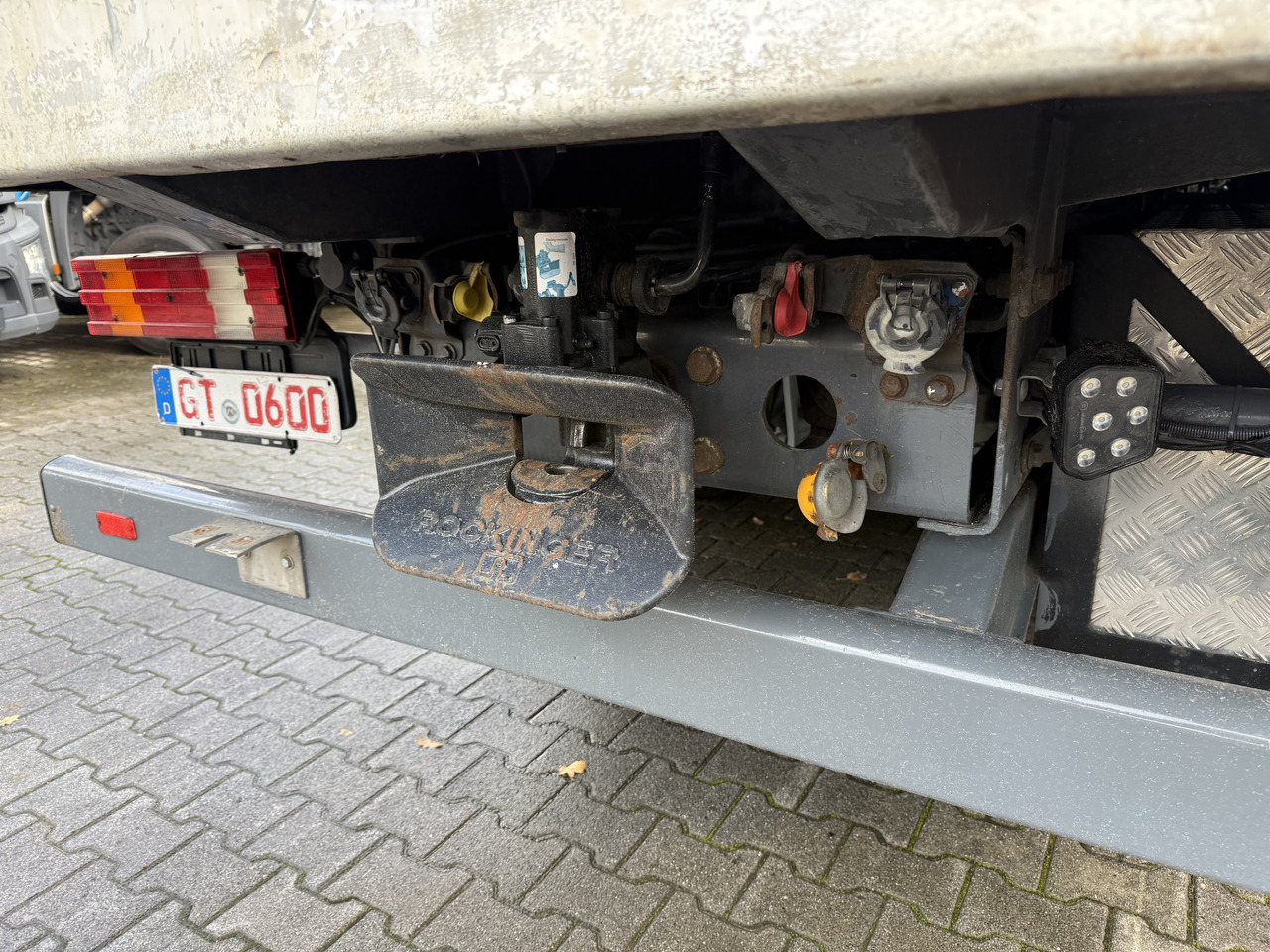 Грузовик бортовой/ Платформа, Автоманипулятор Mercedes-Benz Actros 2535 6X2 HMF 2420 bis 25 Meter: фото 15