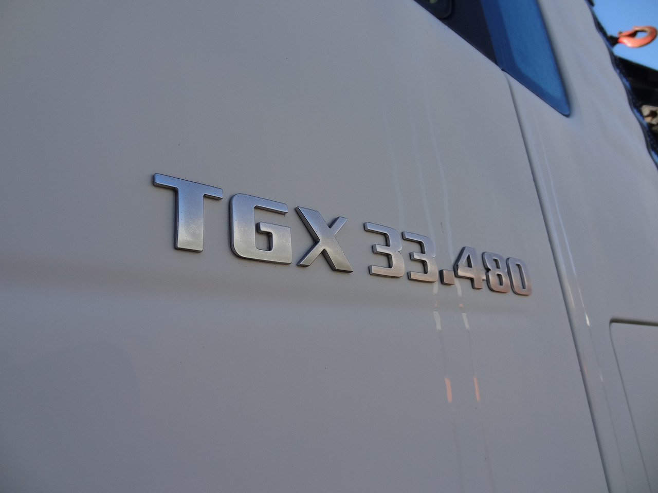 Тягач MAN TGX 33.480 6X4 Kran MKG 381 bis 20 Meter: фото 7 Тягач MAN TGX 33.480 6X4 Kran MKG 381 bis 20 Meter: фото 7