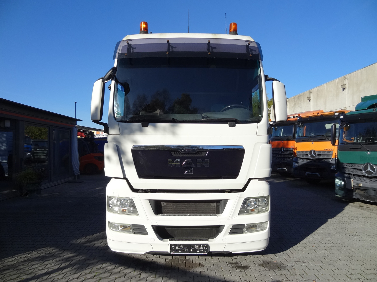 Тягач MAN TGX 33.480 6X4 Kran MKG 381 bis 20 Meter: фото 11 Тягач MAN TGX 33.480 6X4 Kran MKG 381 bis 20 Meter: фото 11
