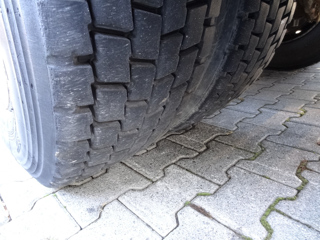 Тягач MAN TGX 33.480 6X4 Kran MKG 381 bis 20 Meter: фото 6 Тягач MAN TGX 33.480 6X4 Kran MKG 381 bis 20 Meter: фото 6