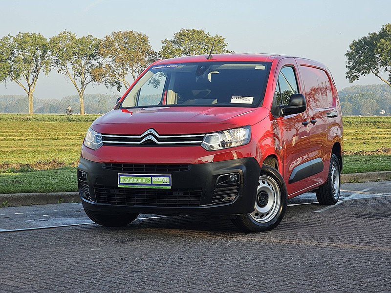 Citroën Berlingo 1.2 XL 130 AUT.  34 dkm. - Фургон с закрытым кузовом: фото 1 Citroën Berlingo 1.2 XL 130 AUT.  34 dkm. - Фургон с закрытым кузовом: фото 1