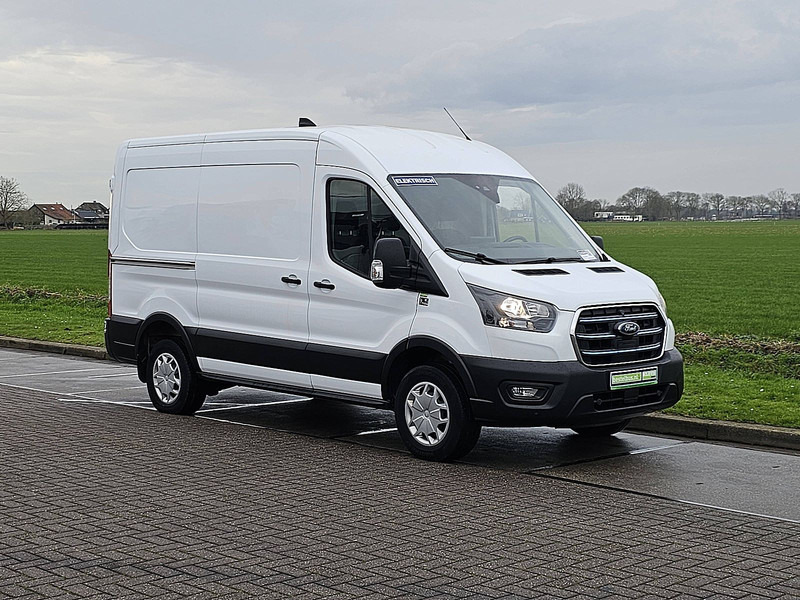 Ford E-Transit L2H2 184 pk 75KWH - Цельнометаллический фургон, Электрический фургон: фото 5 Ford E-Transit L2H2 184 pk 75KWH - Цельнометаллический фургон, Электрический фургон: фото 5