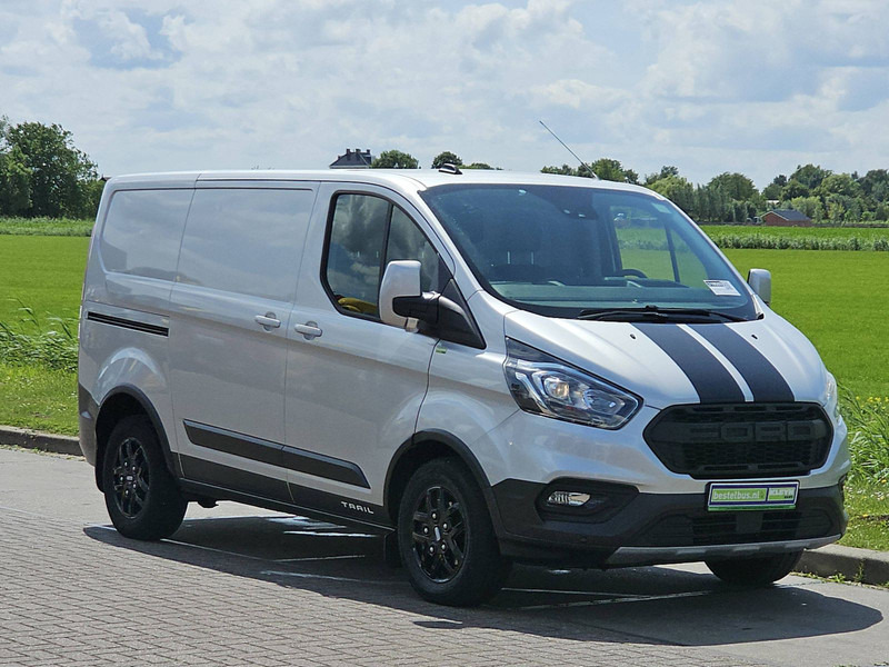 Ford Transit Custom 2.0 L1H1 TRAIL-EDITION! - Легковой фургон: фото 5 Ford Transit Custom 2.0 L1H1 TRAIL-EDITION! - Легковой фургон: фото 5