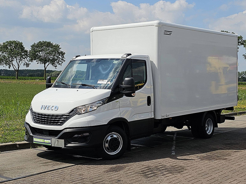 Iveco Daily 35C16 Bakwagen Laadklep - Фургон с закрытым кузовом: фото 2 Iveco Daily 35C16 Bakwagen Laadklep - Фургон с закрытым кузовом: фото 2