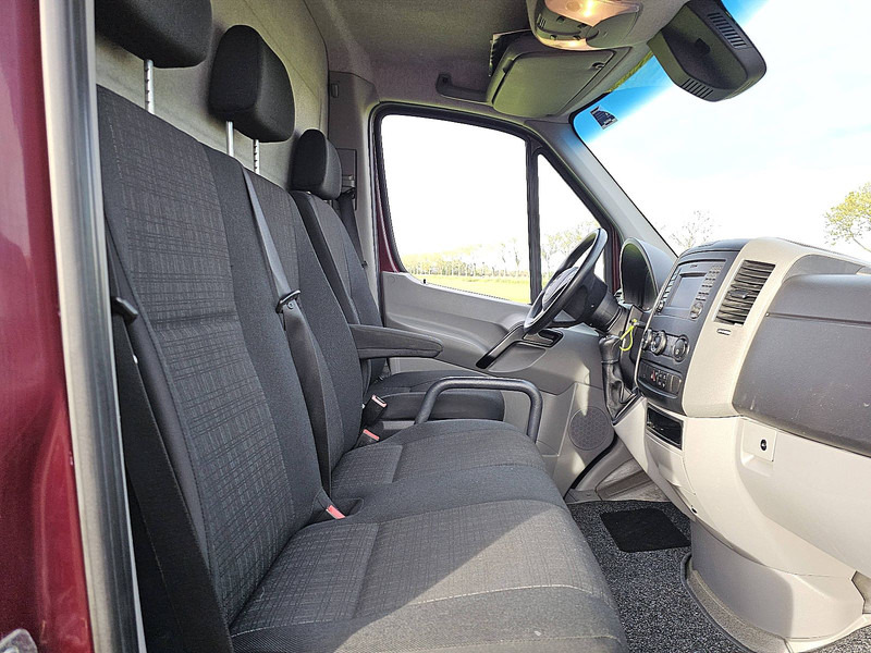 Легковой фургон Mercedes-Benz Sprinter 211 CDI: фото 7 Легковой фургон Mercedes-Benz Sprinter 211 CDI: фото 7