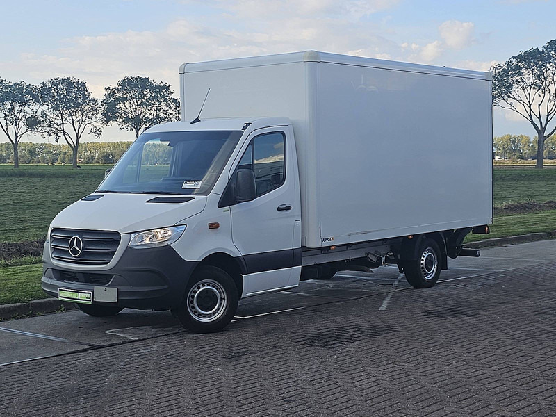 Mercedes-Benz Sprinter 316 Bakwagen Laadklep! - Фургон с закрытым кузовом: фото 2 Mercedes-Benz Sprinter 316 Bakwagen Laadklep! - Фургон с закрытым кузовом: фото 2