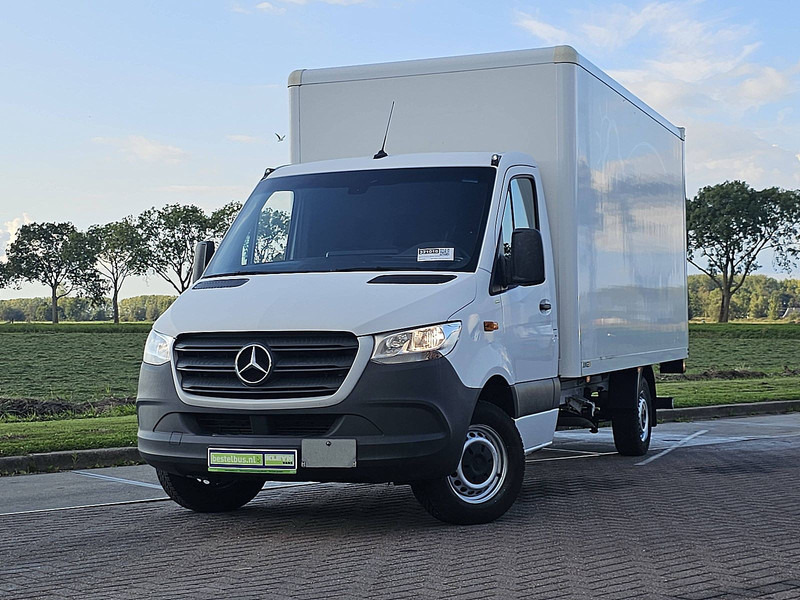 Mercedes-Benz Sprinter 316 Bakwagen Laadklep! - Фургон с закрытым кузовом: фото 1 Mercedes-Benz Sprinter 316 Bakwagen Laadklep! - Фургон с закрытым кузовом: фото 1