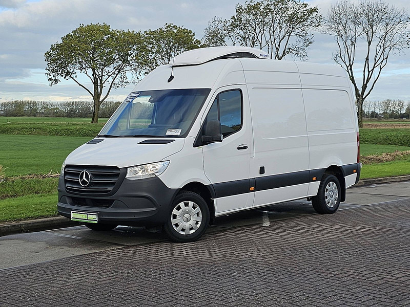 Mercedes-Benz Sprinter 316 L2H2 Koelwagen Mbux - Фургон-рефрижератор: фото 2 Mercedes-Benz Sprinter 316 L2H2 Koelwagen Mbux - Фургон-рефрижератор: фото 2