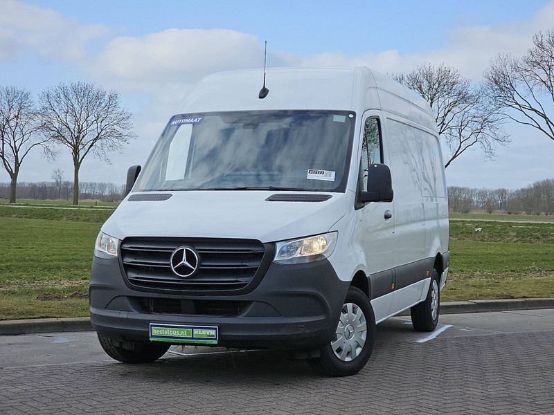 Цельнометаллический фургон Mercedes-Benz Sprinter 317 L2H2 3.5t-Trekhaak!: фото 1
