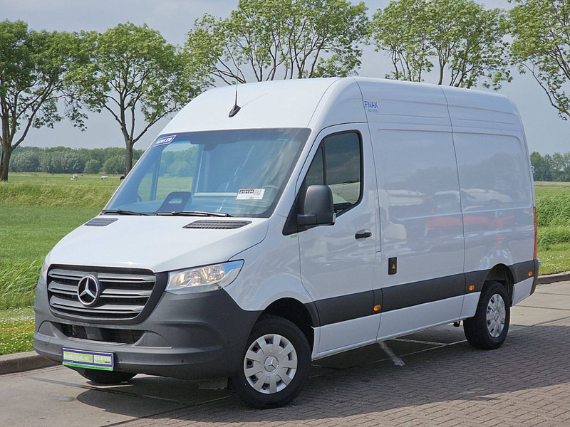 Mercedes-Benz Sprinter 317 L2H2 Koelwagen D/N! - Фургон-рефрижератор: фото 2 Mercedes-Benz Sprinter 317 L2H2 Koelwagen D/N! - Фургон-рефрижератор: фото 2