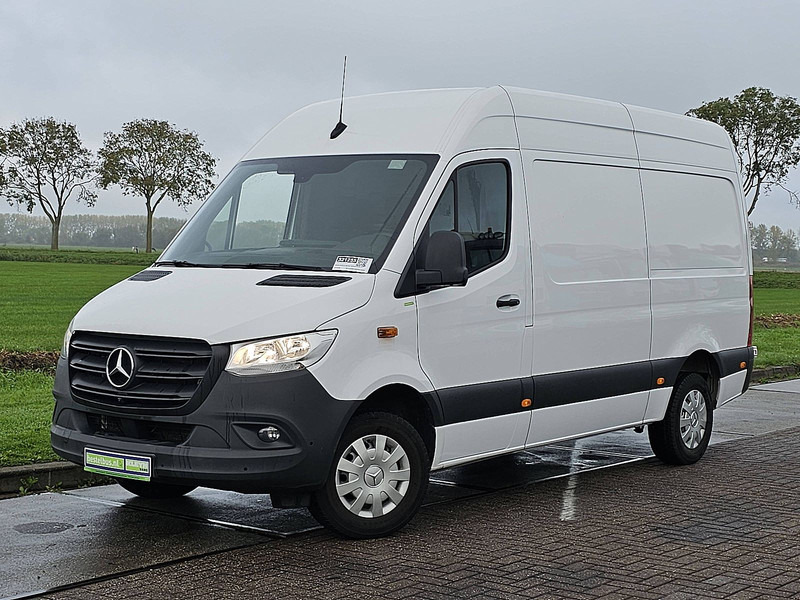 Mercedes-Benz Sprinter 317 L2H2 Navi RWD - Цельнометаллический фургон: фото 2 Mercedes-Benz Sprinter 317 L2H2 Navi RWD - Цельнометаллический фургон: фото 2