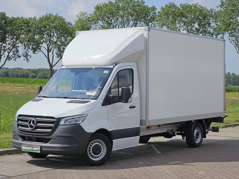 Mercedes-Benz Sprinter 317 ac LED EURO6 - Фургон с закрытым кузовом: фото 2 Mercedes-Benz Sprinter 317 ac LED EURO6 - Фургон с закрытым кузовом: фото 2