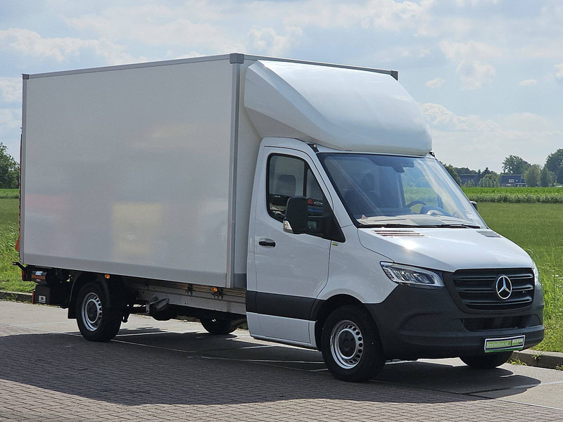 Mercedes-Benz Sprinter 317 ac LED EURO6 - Фургон с закрытым кузовом: фото 5 Mercedes-Benz Sprinter 317 ac LED EURO6 - Фургон с закрытым кузовом: фото 5