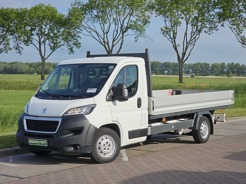 Peugeot Boxer 335 - Малотоннажный бортовой грузовик: фото 2 Peugeot Boxer 335 - Малотоннажный бортовой грузовик: фото 2